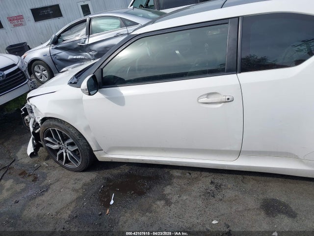 JTKJF5C77E3082073 Scion TC