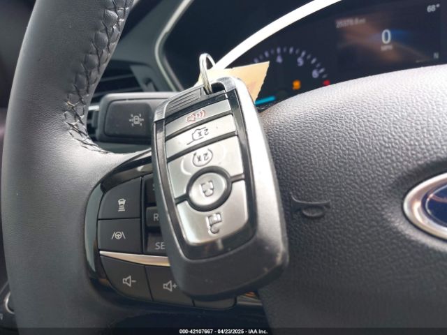 1FMCU0G61NUB15746 Ford ESCAPE SE