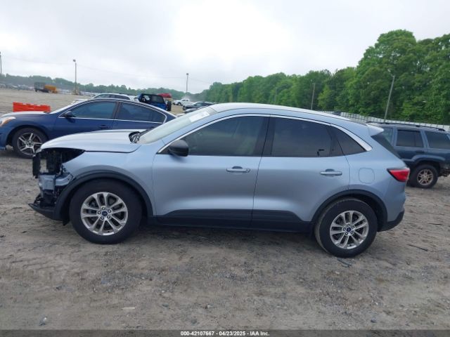 1FMCU0G61NUB15746 Ford ESCAPE SE