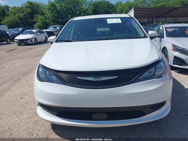Chrysler Voyager Lx 2023 2C4RC1CG0PR557780 Image 12