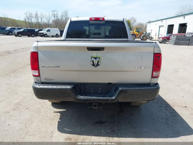 1C6RR7LT4FS732101 RAM 1500 Slt