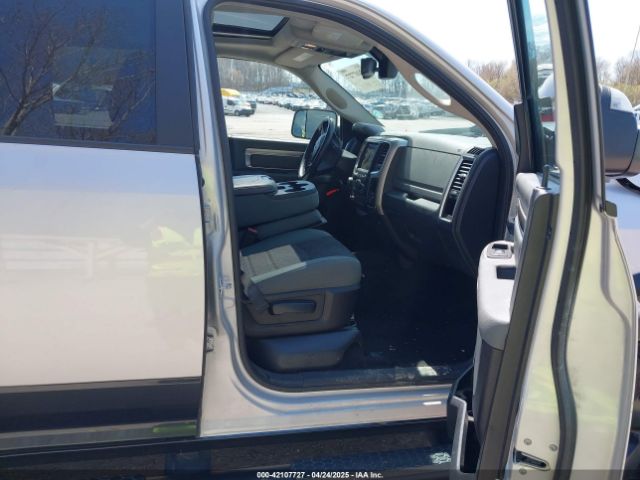 1C6RR7LT4FS732101 RAM 1500 Slt