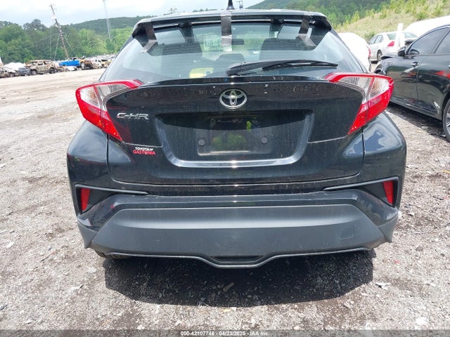 NMTKHMBX9NR142398 Toyota C-HR XLE