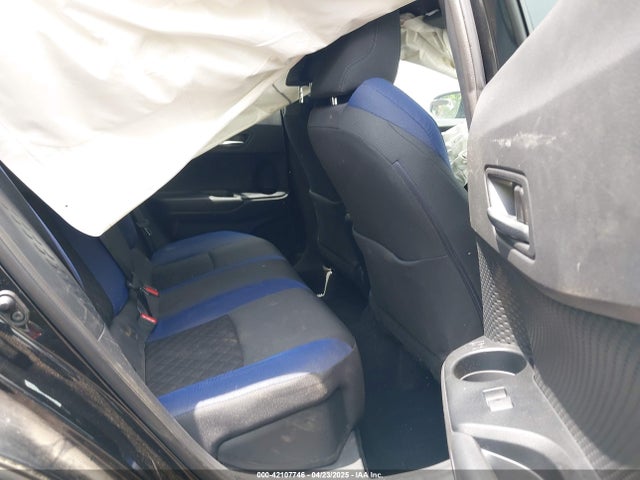 NMTKHMBX9NR142398 Toyota C-HR XLE