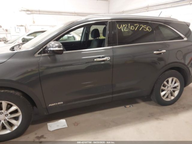 5XYPGDA50HG227092 KIA Sorento 3.3l Lx