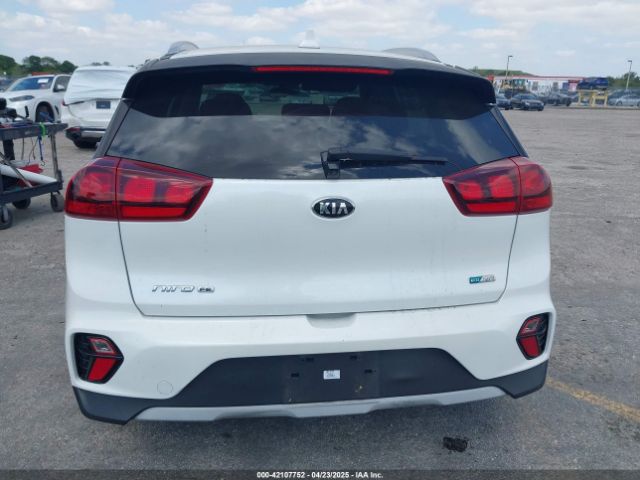KNDCB3LC3L5423810 KIA NIRO LX