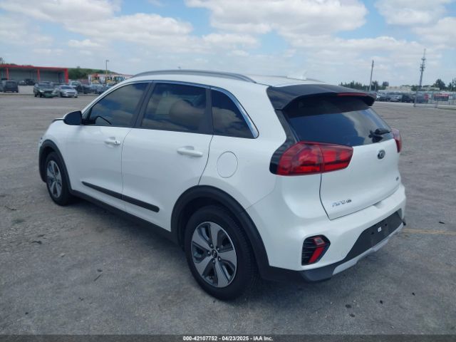 KNDCB3LC3L5423810 KIA NIRO LX