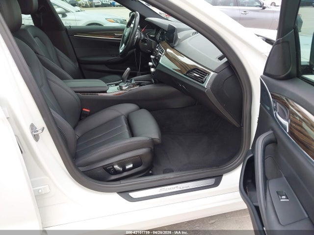 WBAJA5C54JWA39338 BMW 2018