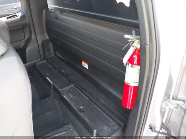 3TYRX5GN8MT023292 Toyota Tacoma Sr