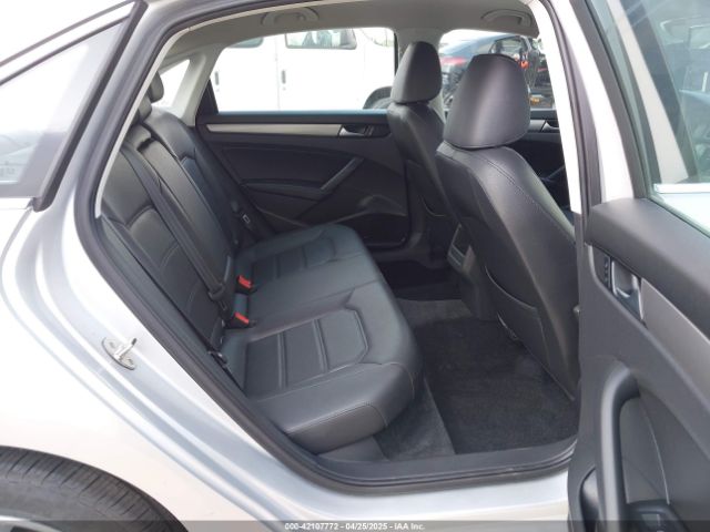 1VWAT7A31FC117751 Volkswagen Passat 1.8t Limited Edition