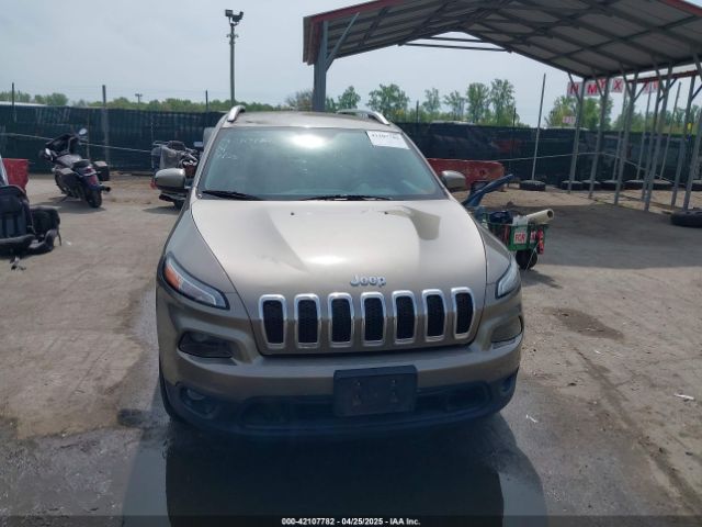 1C4PJMCS6GW242153 Jeep Cherokee Latitude