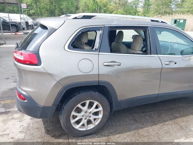 1C4PJMCS6GW242153 Jeep Cherokee Latitude