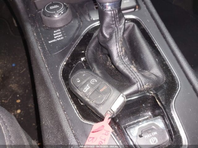 1C4PJMDX6KD427429 Jeep Cherokee Limited 4x4