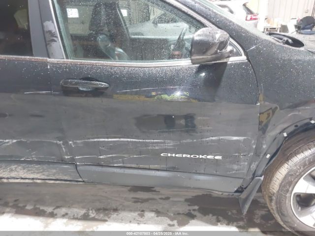 1C4PJMDX6KD427429 Jeep Cherokee Limited 4x4