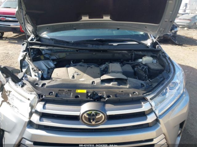 5TDJZRFH5JS527249 Toyota Highlander Xle