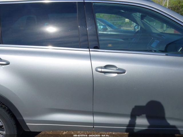5TDJZRFH5JS527249 Toyota Highlander Xle