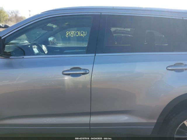 5TDJZRFH5JS527249 Toyota Highlander Xle