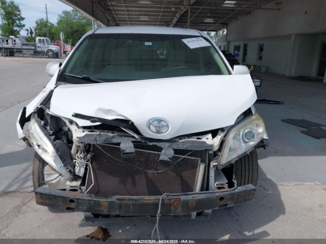 5TDKK3DC2ES513425 Toyota Sienna Le V6 8 Passenger