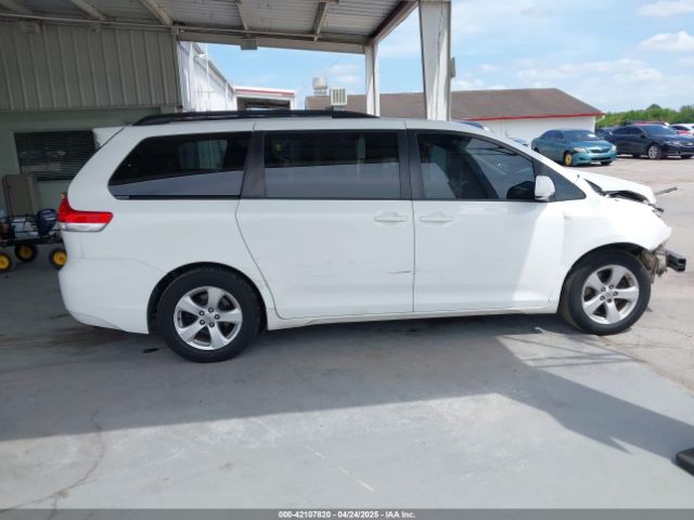 5TDKK3DC2ES513425 Toyota Sienna Le V6 8 Passenger