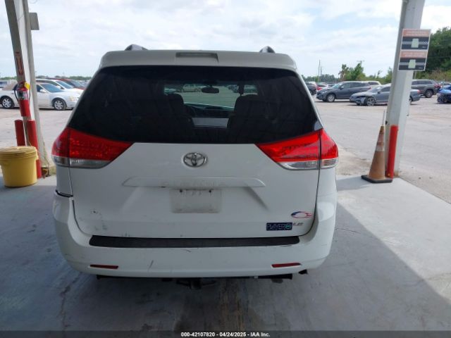 5TDKK3DC2ES513425 Toyota Sienna Le V6 8 Passenger