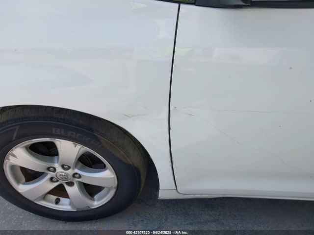 5TDKK3DC2ES513425 Toyota Sienna Le V6 8 Passenger