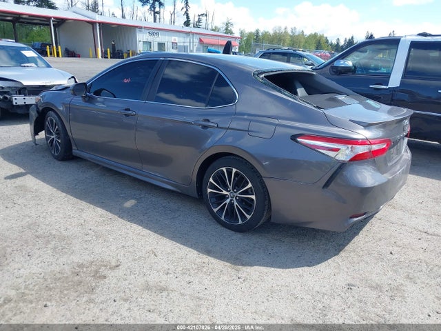 4T1B11HK9JU627528 Toyota CAMRY SE