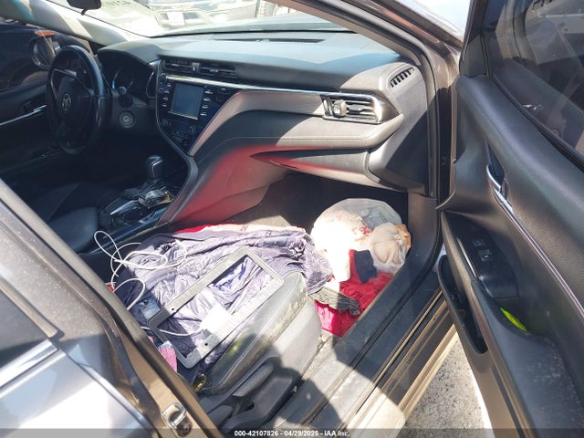 4T1B11HK9JU627528 Toyota CAMRY SE