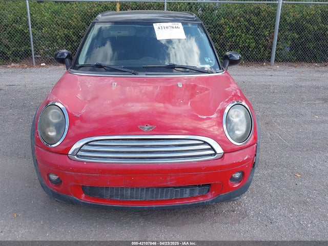2009 MINI COOPER CLUBMAN WMWML335X9TX35532 Photo 5