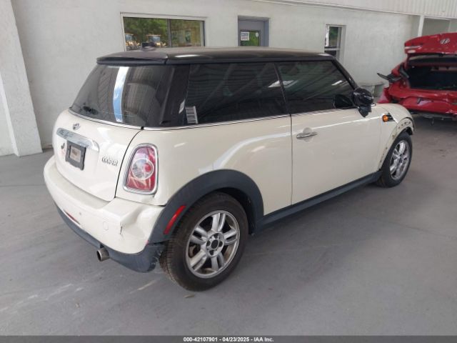 2012 MINI COOPER WMWSU3C59CT541943 Photo 3
