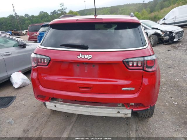 3C4NJCBB9JT461897 Jeep Compass Sun And Wheel Fwd