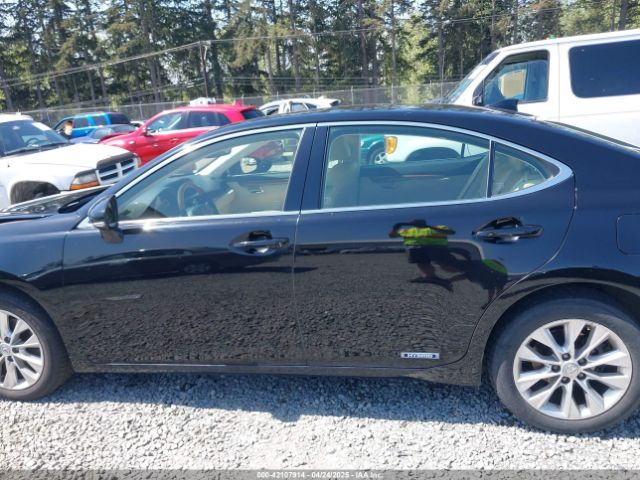 JTHBW1GG7F2083096 Lexus ES 300H