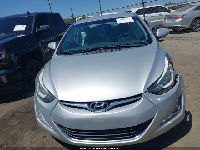 5NPDH4AE8FH612390 Hyundai ELANTRA SE