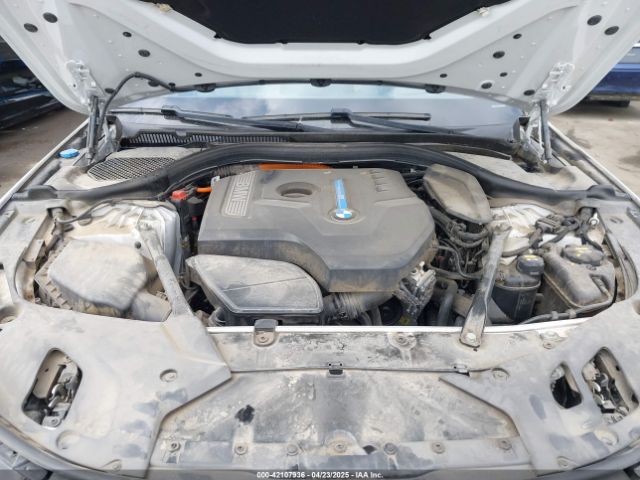 WBAJA9C5XJB033667 BMW 530e Iperformance
