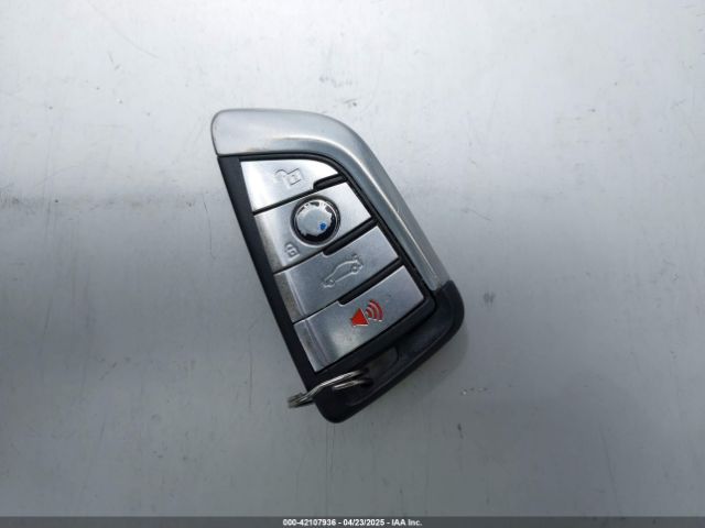 WBAJA9C5XJB033667 BMW 530e Iperformance