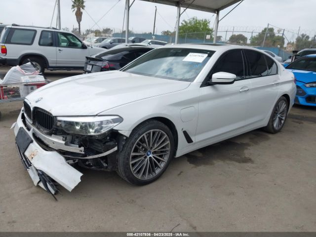 WBAJA9C5XJB033667 BMW 530e Iperformance