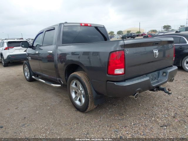 2015 RAM 1500 1C6RR6KT4FS742235 Photo 2