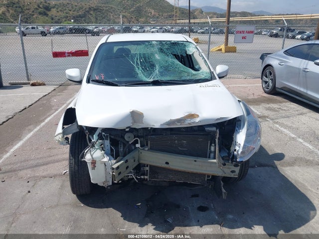 3N1CN7AP2JL820770 Nissan Versa 1.6 S+
