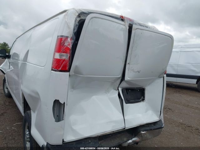 1GCWGBFG0H1128072 Chevrolet Express 2500 Work Van