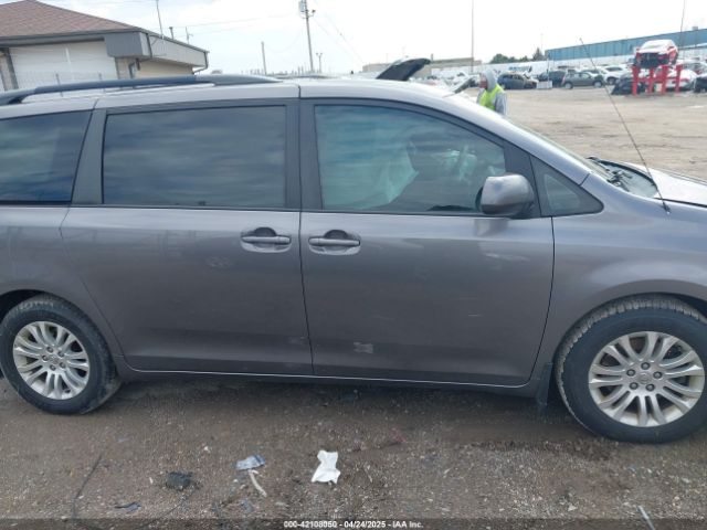 5TDYK3DC4ES463315 Toyota Sienna Xle V6 8 Passenger