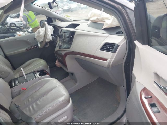 5TDYK3DC4ES463315 Toyota Sienna Xle V6 8 Passenger