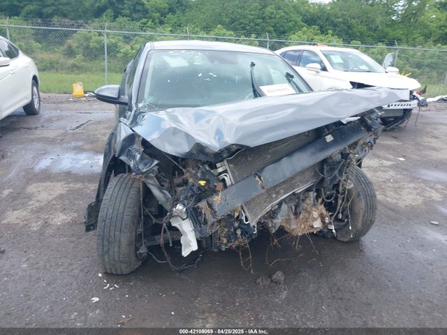 3KPF24AD9ME353962 KIA Forte Lxs