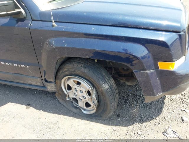 1C4NJPBA5FD280680 Jeep Patriot Sport