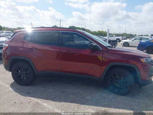 3C4NJDFBXNT129800 Jeep Compass Latitude Lux 4x4