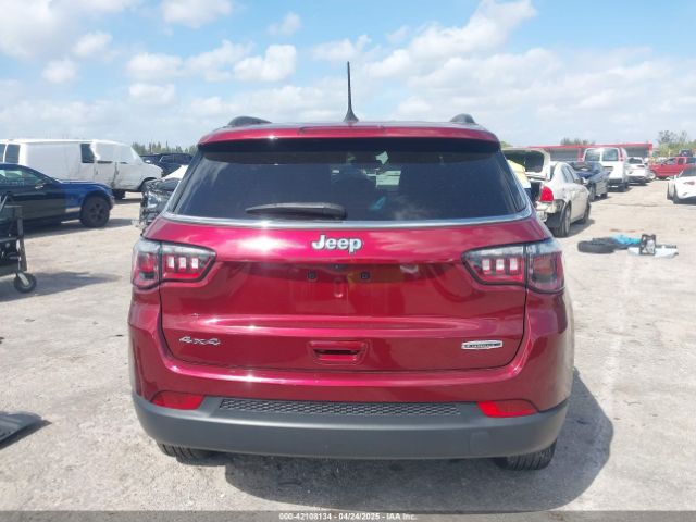 3C4NJDFBXNT129800 Jeep Compass Latitude Lux 4x4