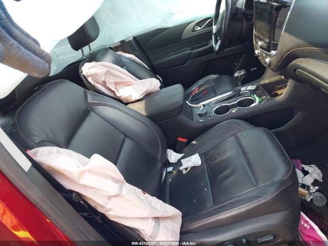1GNEVHKW5LJ212048 Chevrolet Traverse Awd Lt Leather
