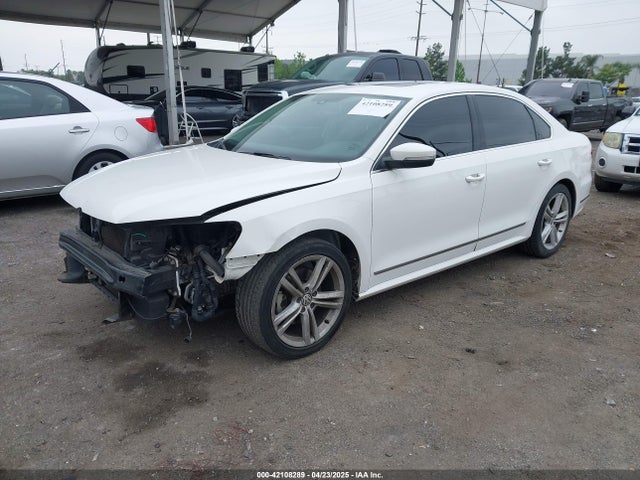 1VWBT7A31FC043798 Volkswagen Passat 1.8t Se