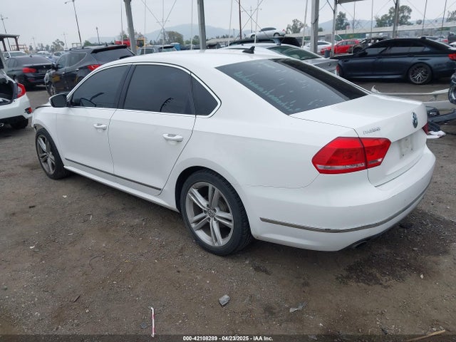 1VWBT7A31FC043798 Volkswagen Passat 1.8t Se