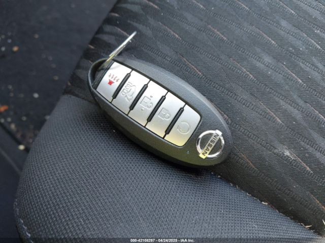 KNMAT2MV2KP558732 Nissan ROGUE SV