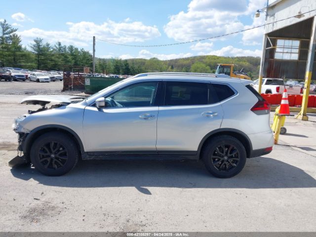 KNMAT2MV2KP558732 Nissan ROGUE SV