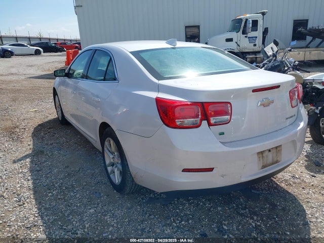 Chevrolet MALIBU 1LT 2015 1G11C5SL1FF294104 Image 3